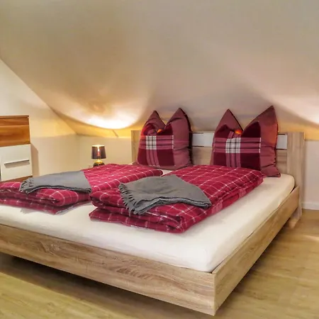 Kleine Kinzig: Idyllisch | Sauna | Hot Tub | Kamin